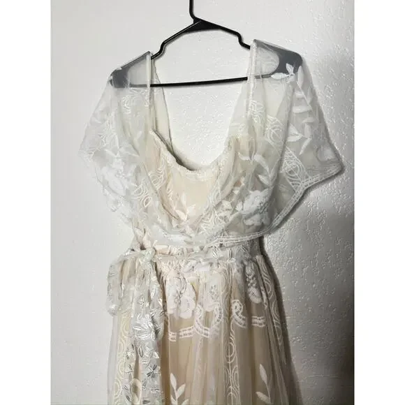 Baltic Born Off-Shoulder White Lace Mini Dress - Picture 6 of 11